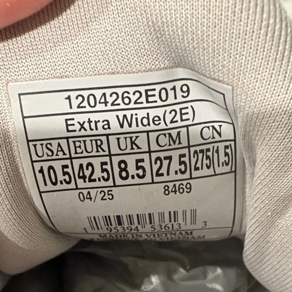 Brooks Women's Adrenaline 24 GTS Gray and Pink NWOT - Picture 8 of 8